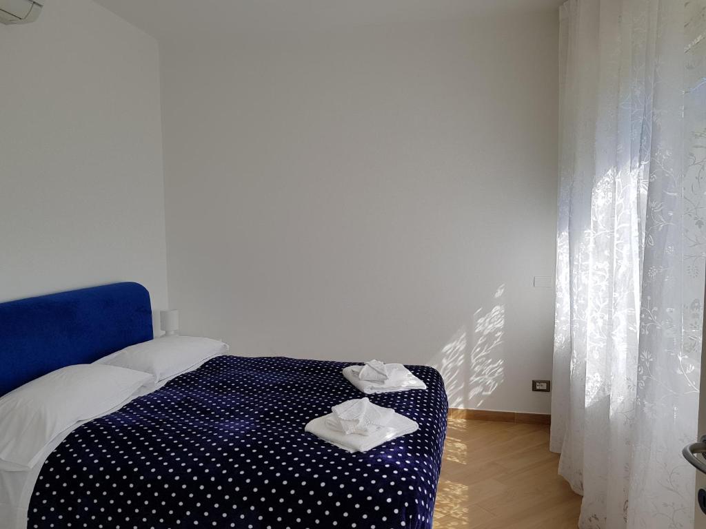 Stunning seaview apartment room 3
